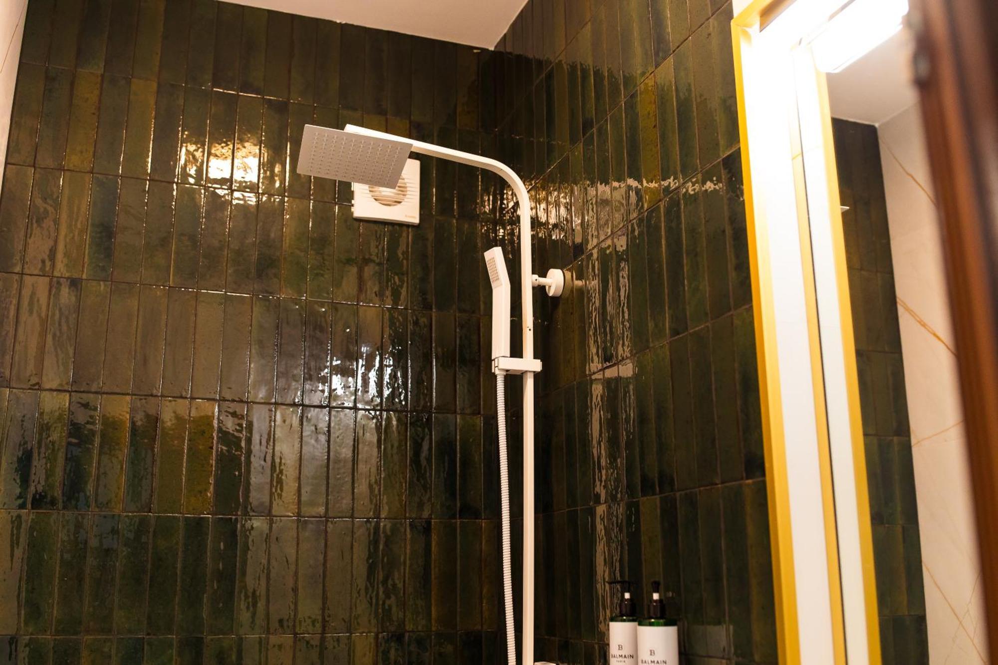 Highline Downtown Residences 6 Persons Family Apartment Bucharest Exterior photo